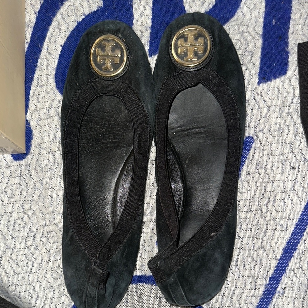 Tory Burch Black Leather suede Flats with Logo Medallion